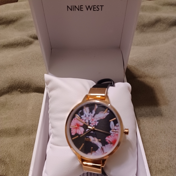 Yes - Picture 3 of 3